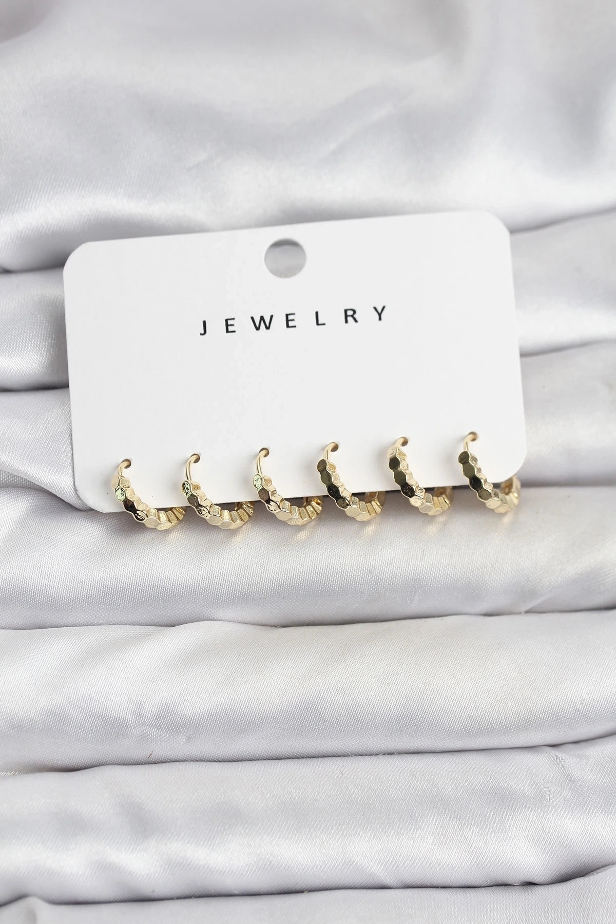 Gold Renk Pirinç Minimal Petek Detaylı Kadın Küpe Seti