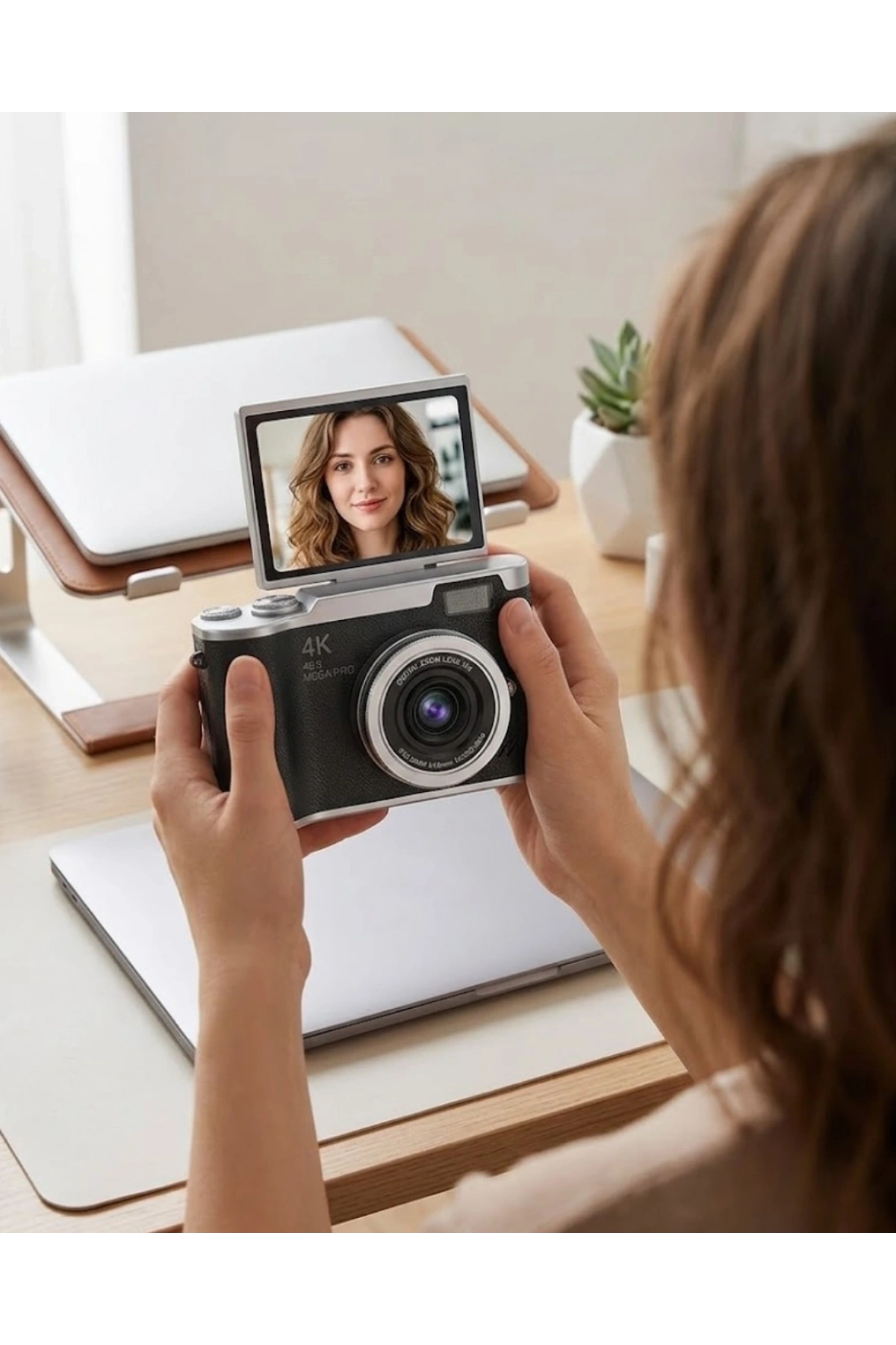 Kompakt 4K Dijital Kamera 48 MP Sensör 8X Zoom Flip Ekran Vlog ve Selfie Uyumlu