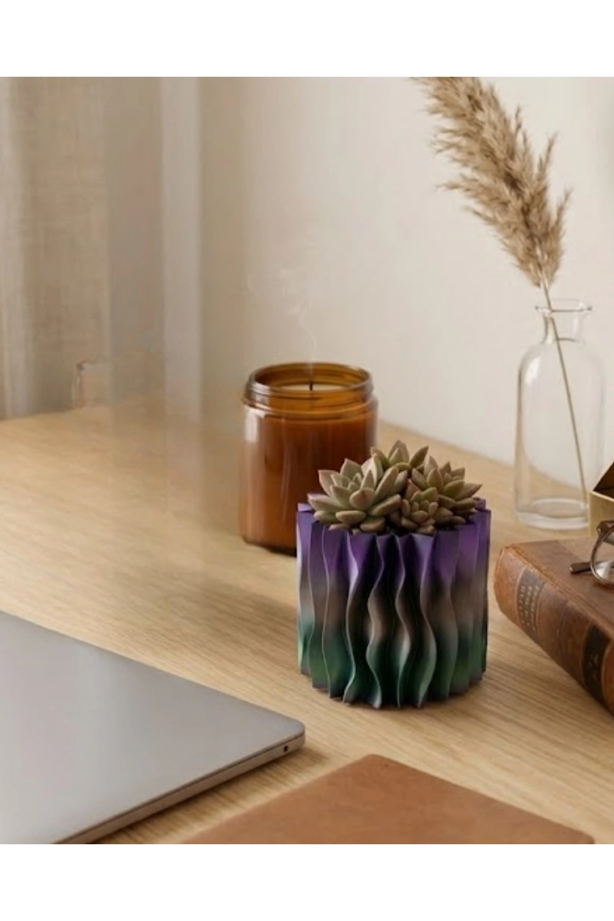 Modern Dalgalı Yüzey Tasarımlı Mor 3D Dekoratif Saksı Vazo