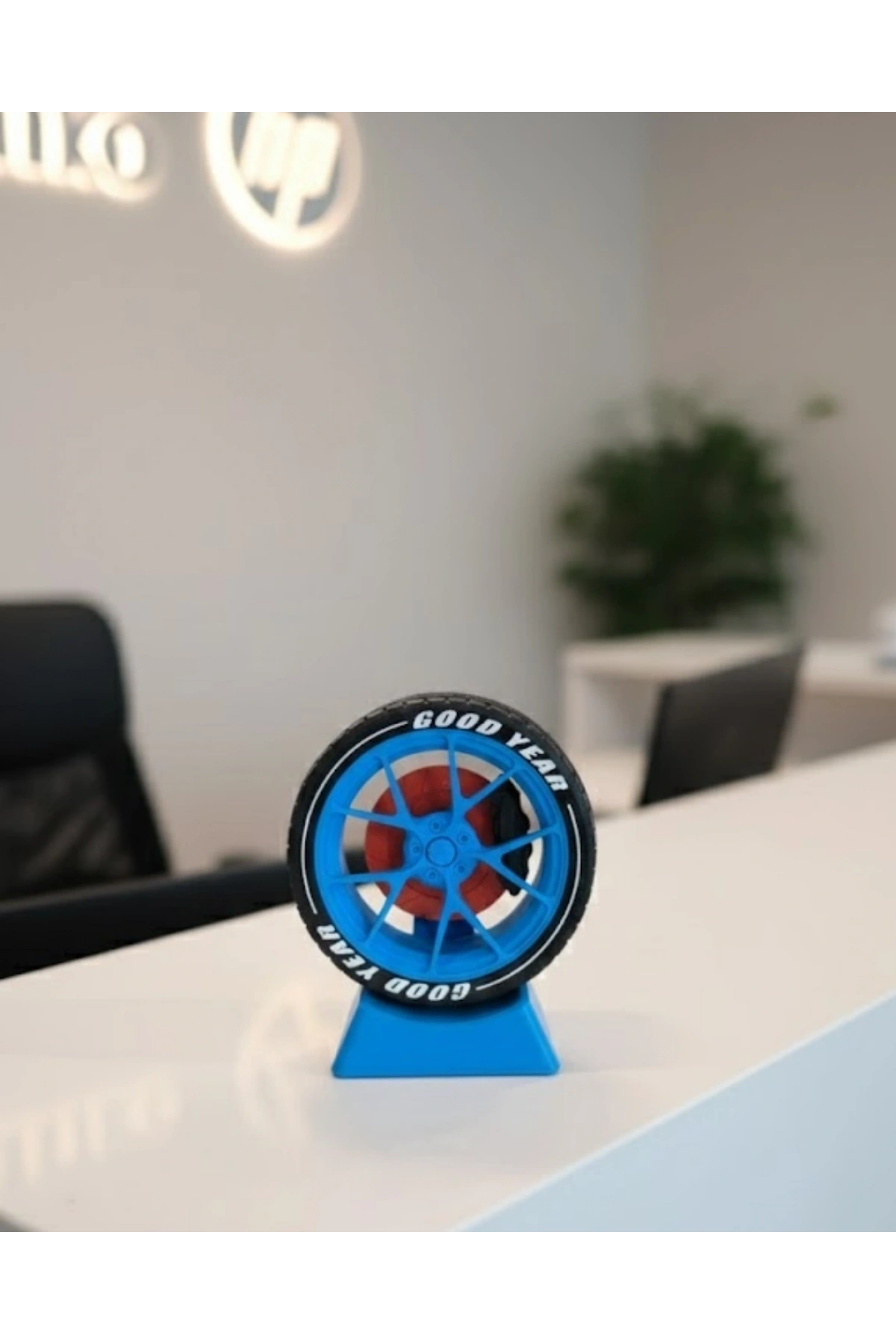 Modern Ofis Dekoru Jant Görünümlü Masa Üstü Aksesuar