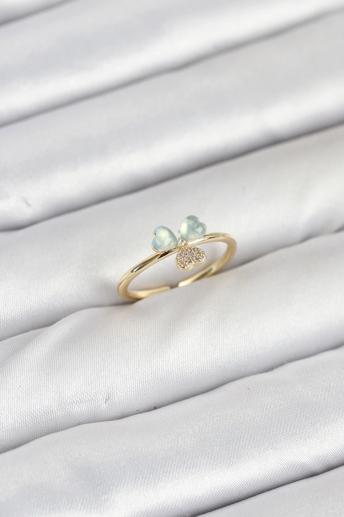 Pirinç Gold Renk Yonca Model Kadın Yüzük