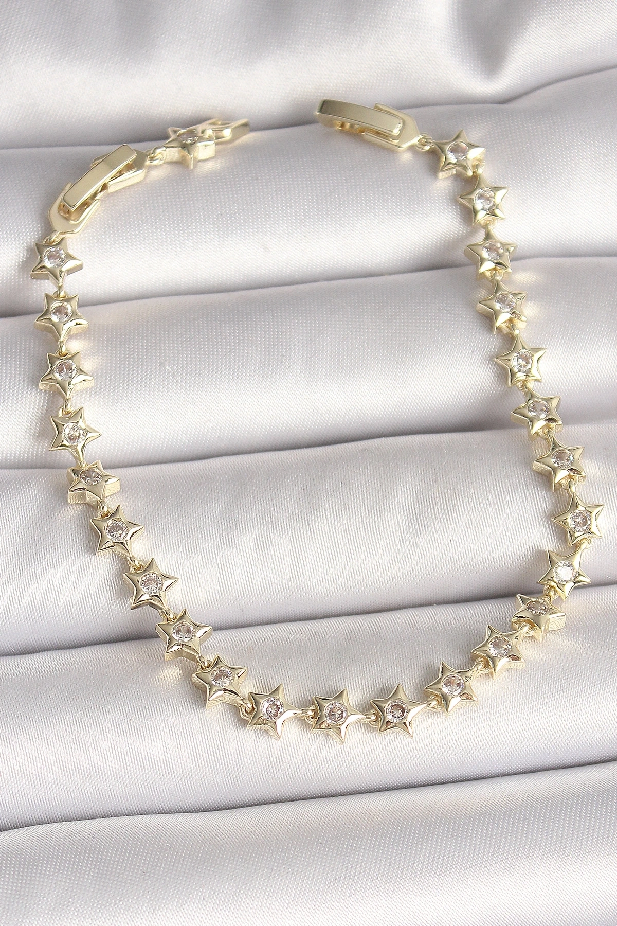 Pirinç Gold Renk Zirkon Taşlı Yıldız Model VIP Seri Kadın Bileklik