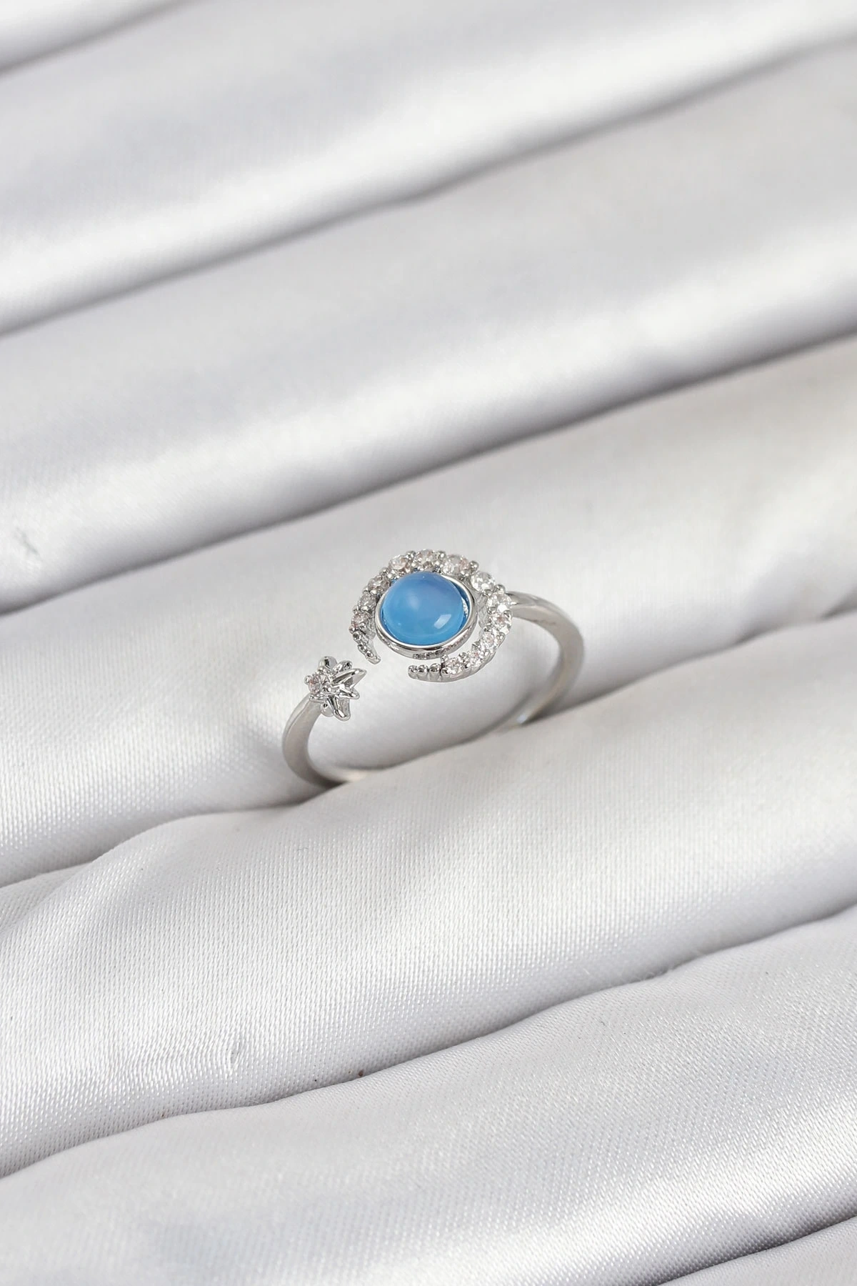 Pirinç Gümüş Renk Zirkon Taşlı Ay Yıldız Kadın Yüzük