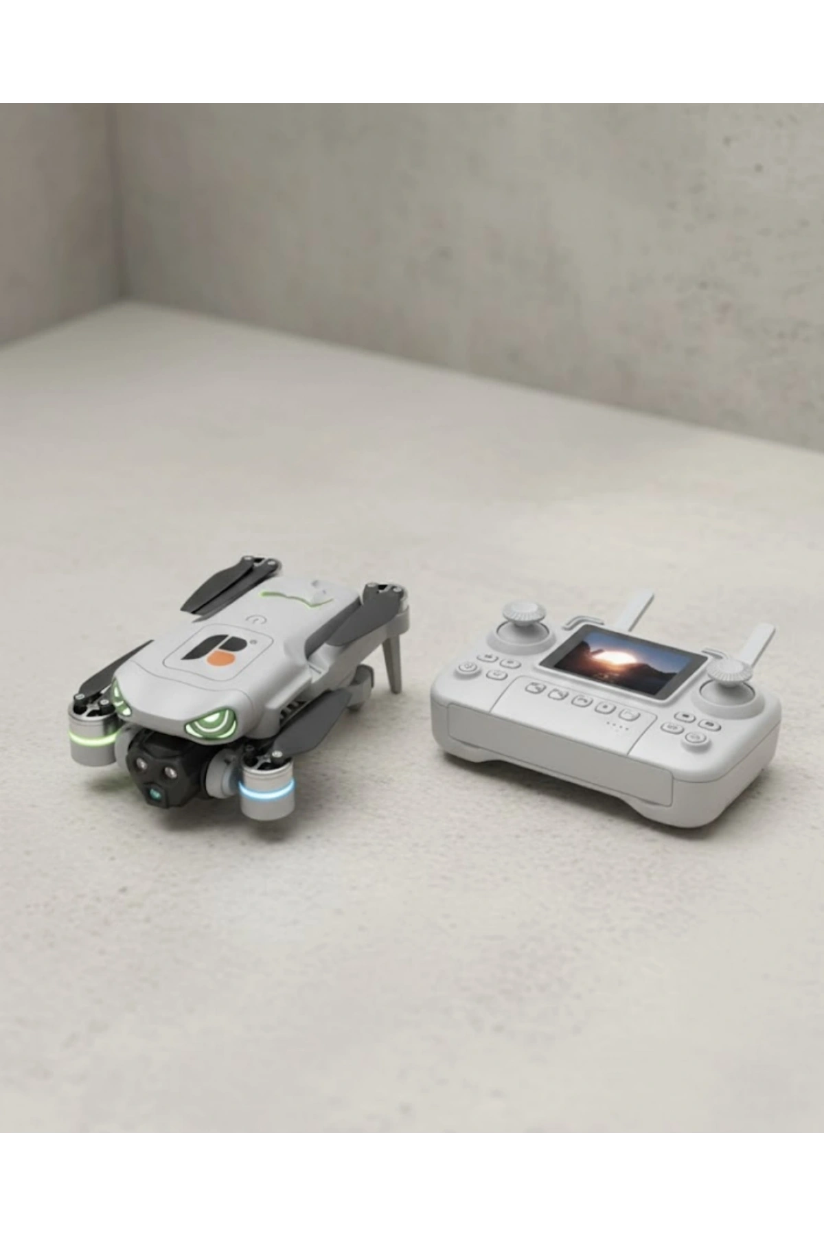 Tek Tuşla Kalkış İniş Özellikli Katlanabilir Drone