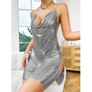 Arias Closet Özel Tasarım Gümüş Payetli Zincir Detaylı Parlak Işıltılı Sırt Dekolteli Fantezi Mini Club Elbisesi