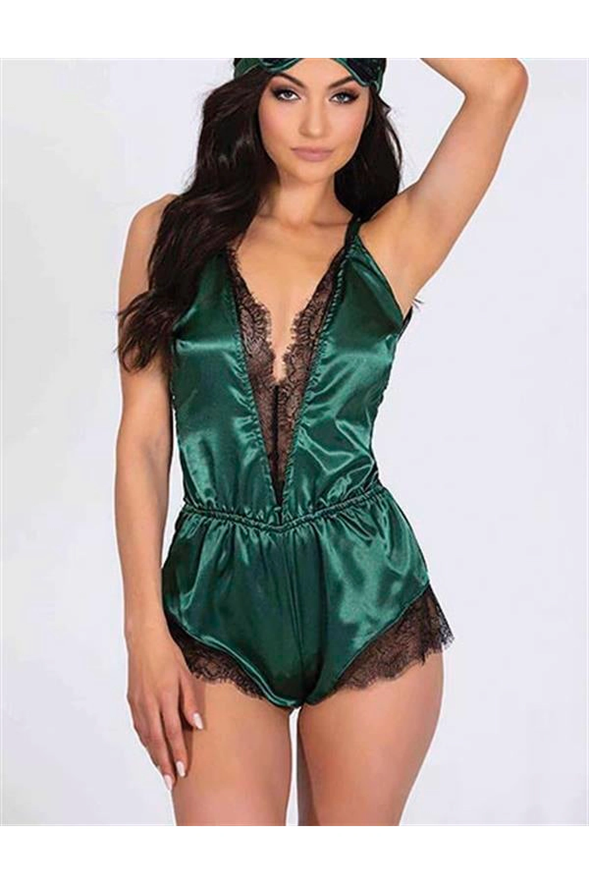 Arias Closet Yeşil Dantelli Sırtı Çapraz Saten Şort Tulum