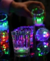 Renkli Led Parlayan Fiber Optik Glow Işıklı Bardak 5,5 X 5,5 Cm 1 Adet
