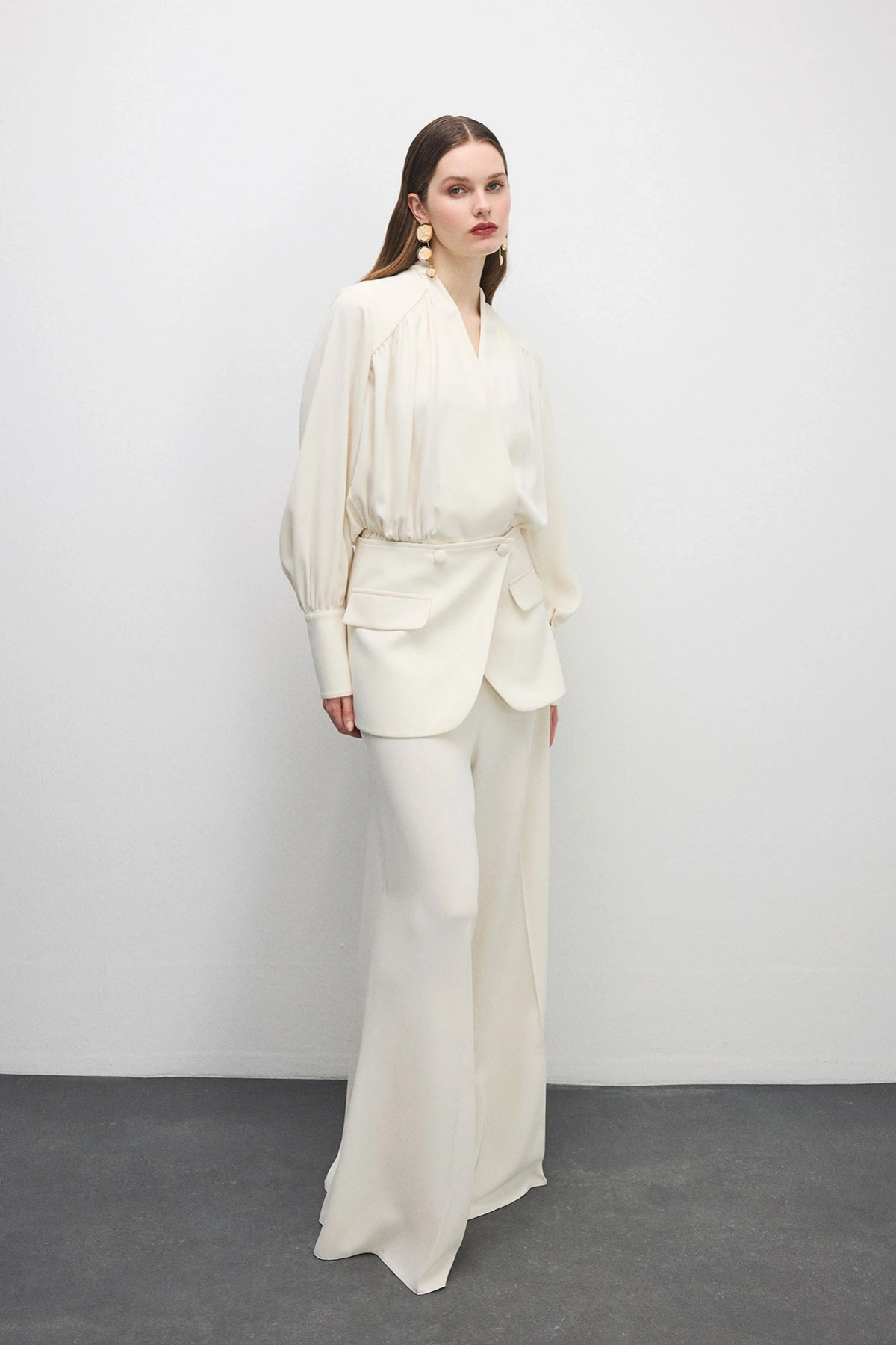 Blair V Yakalı Tulum Bej