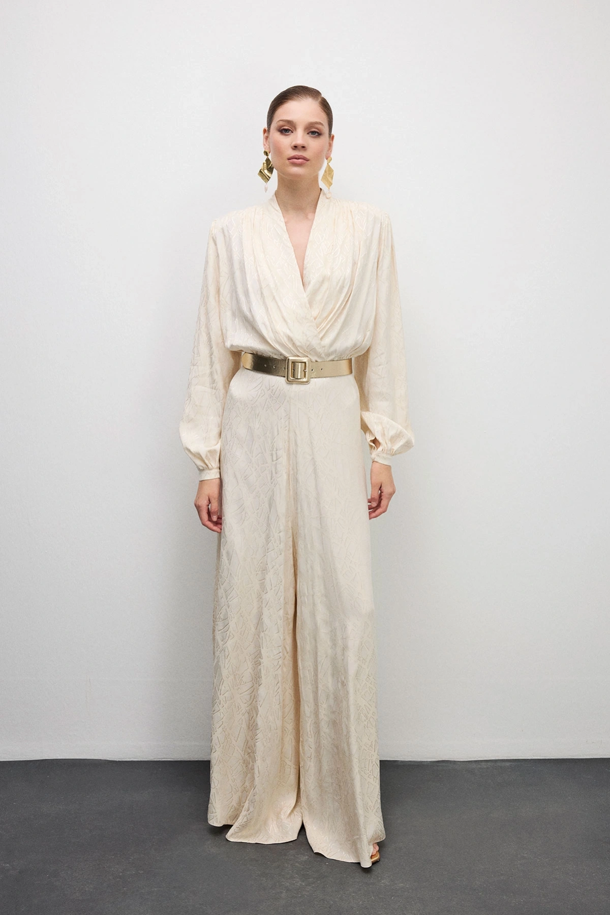 Taylor Asimetrik Yakalı Tulum Bej