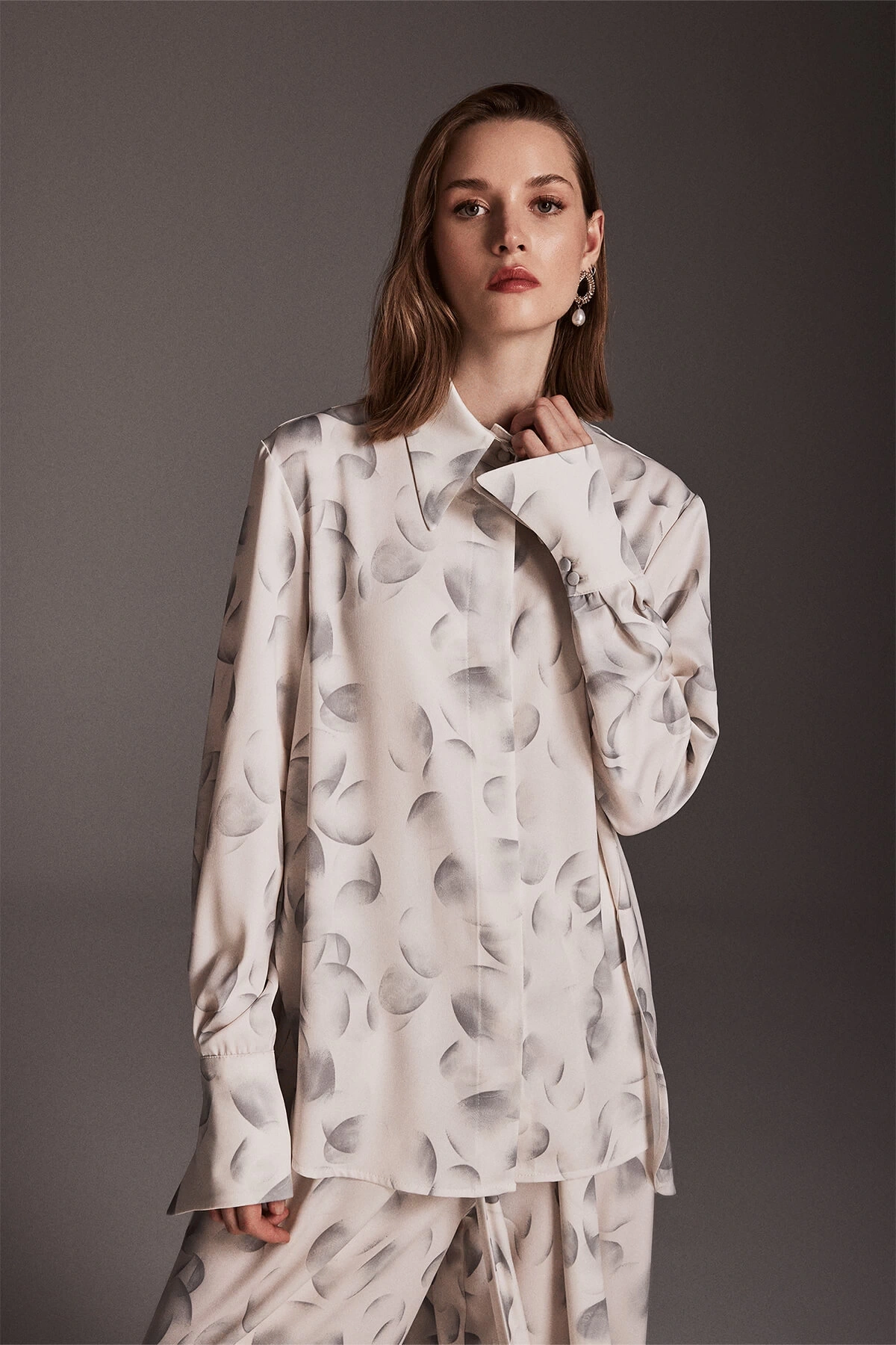 Nora Team Shirt Beige