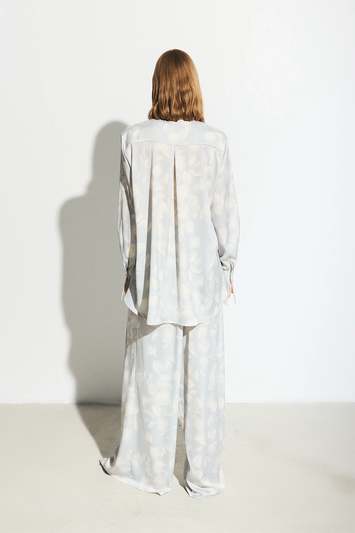 Nora Team Shirt Grey