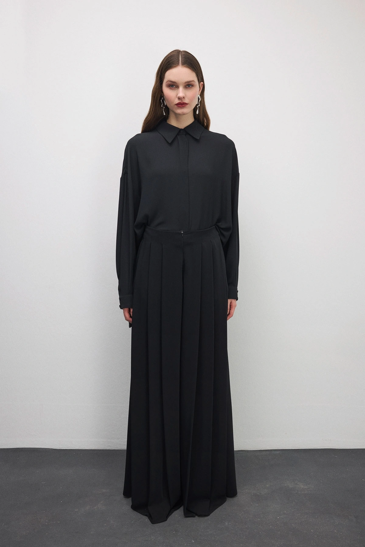 Valen Pileli Pantolon Siyah