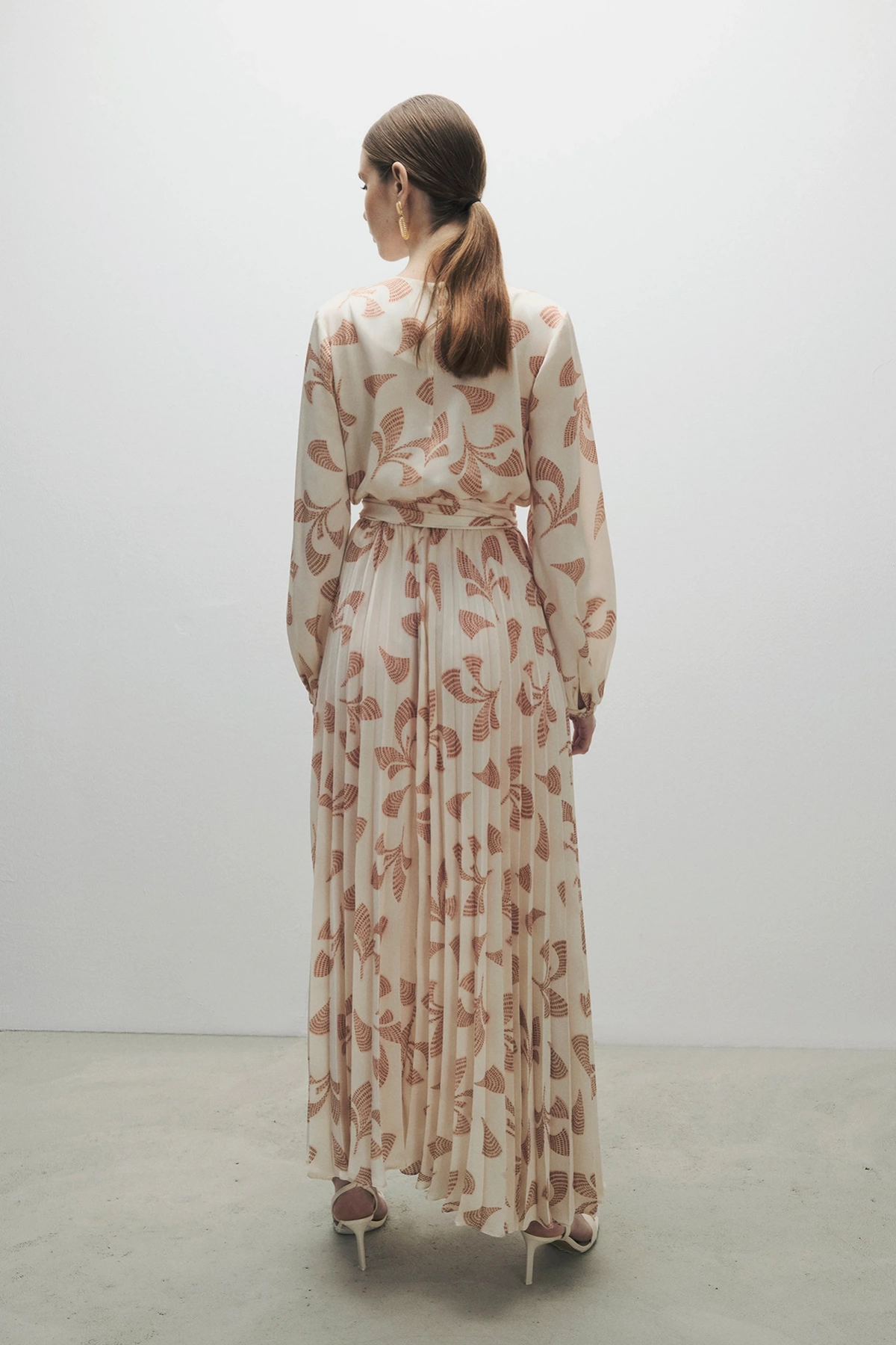 Vivian Dress Ecru/Nude