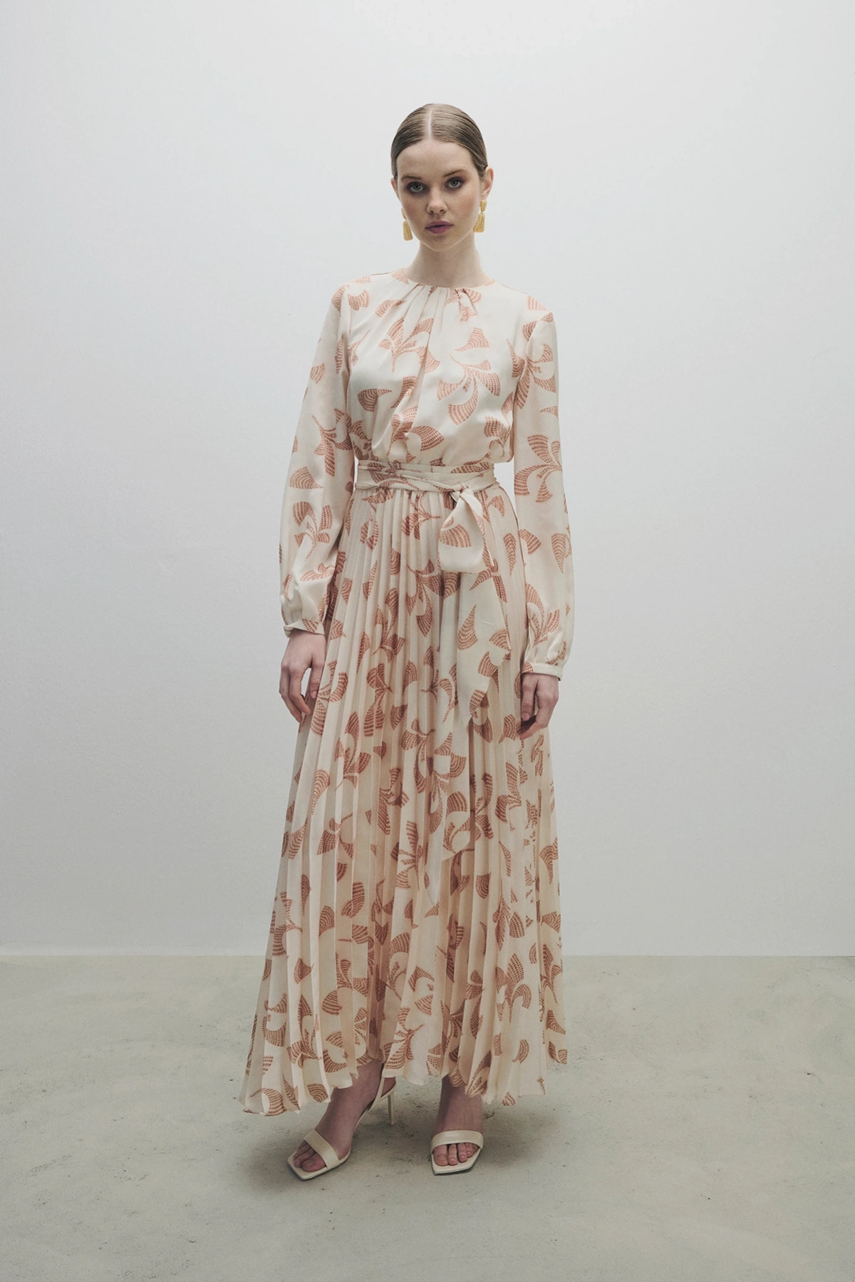 Vivian Dress Ecru/Nude