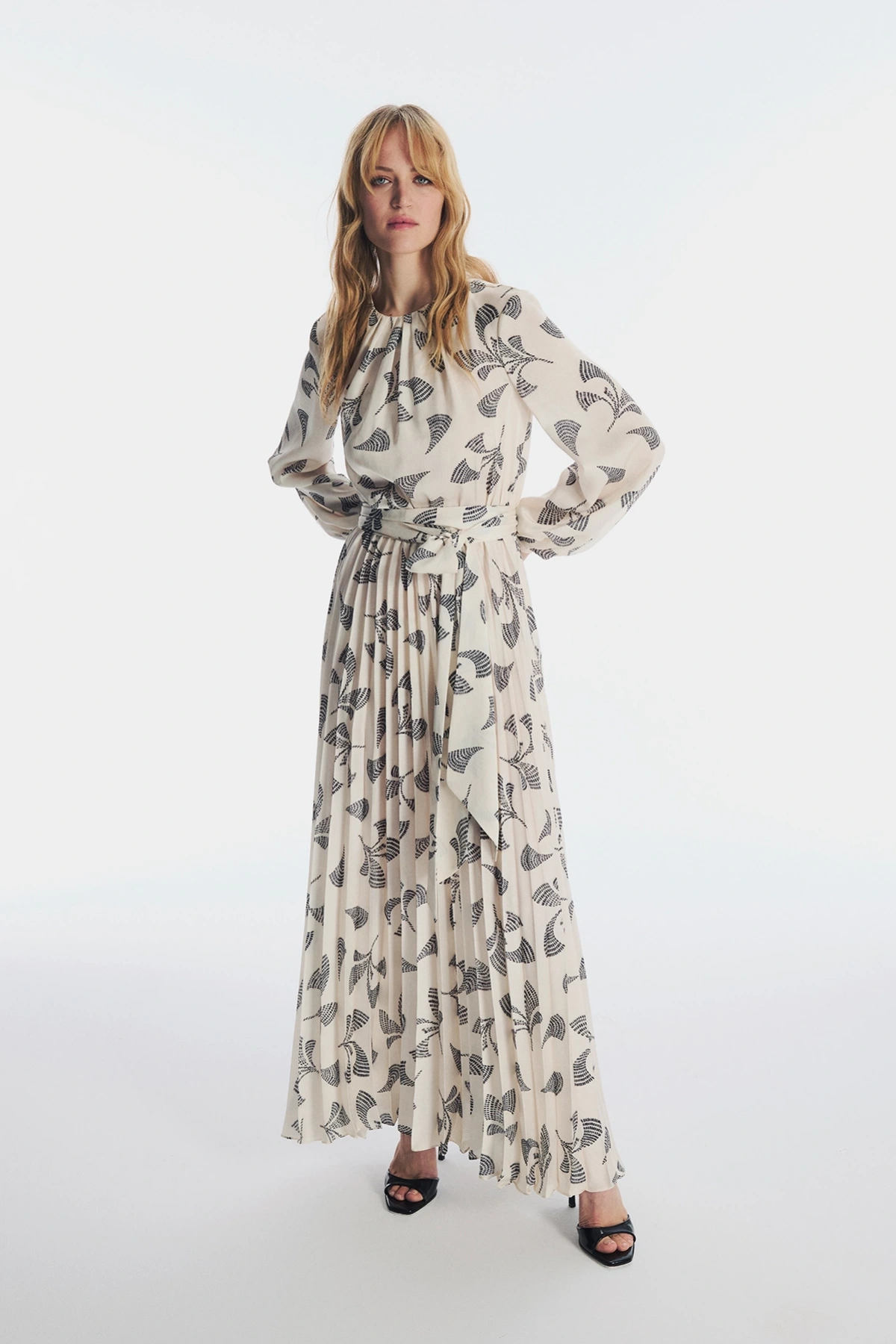 Vivian Elbise Ekru/Siyah