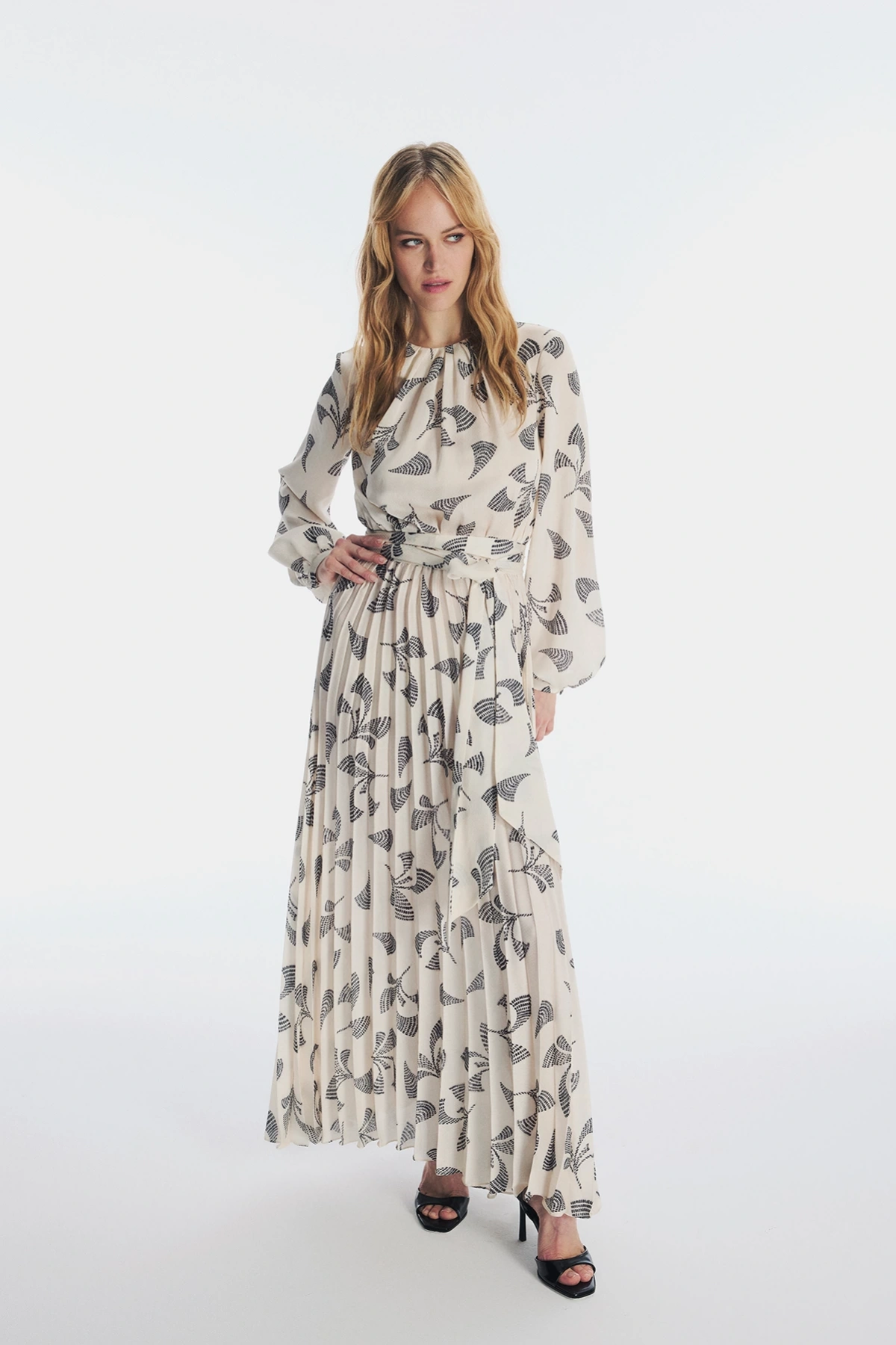 Vivian Elbise Ekru/Siyah