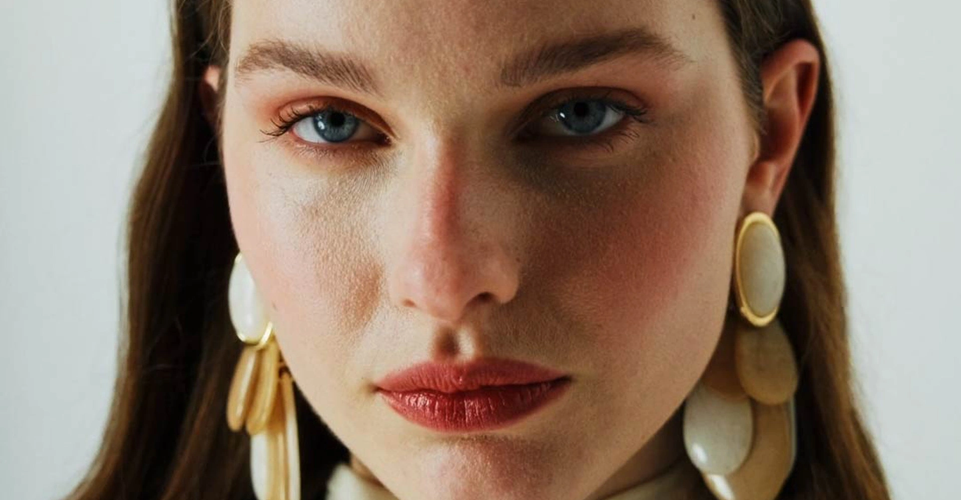 A quiet study of elegance, shaped through fluid silhouettes,<br> soft textures, and refined femininity.