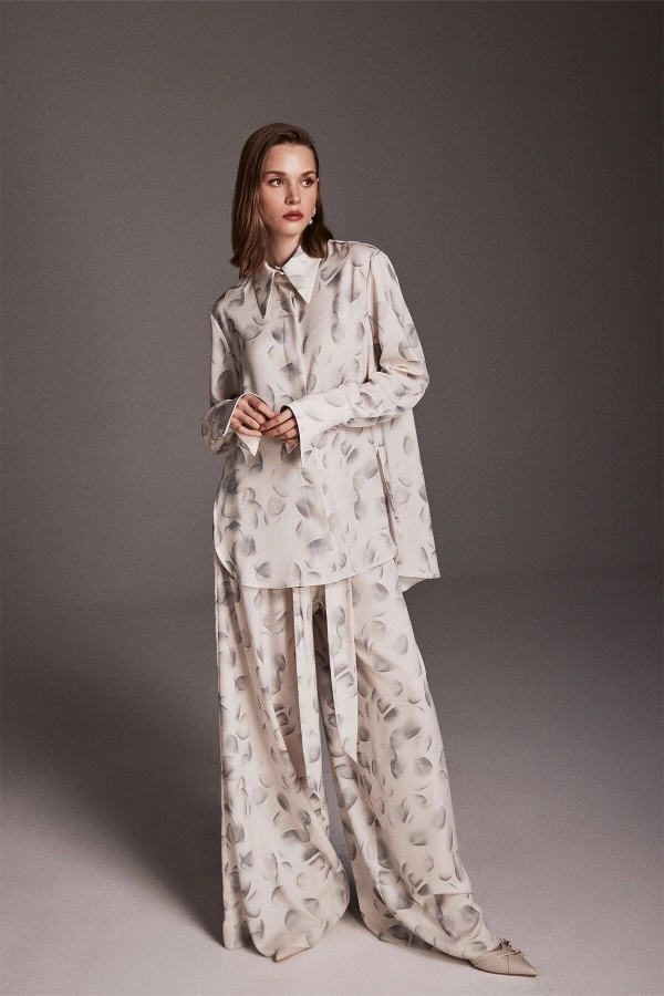 Nora Team Shirt Beige