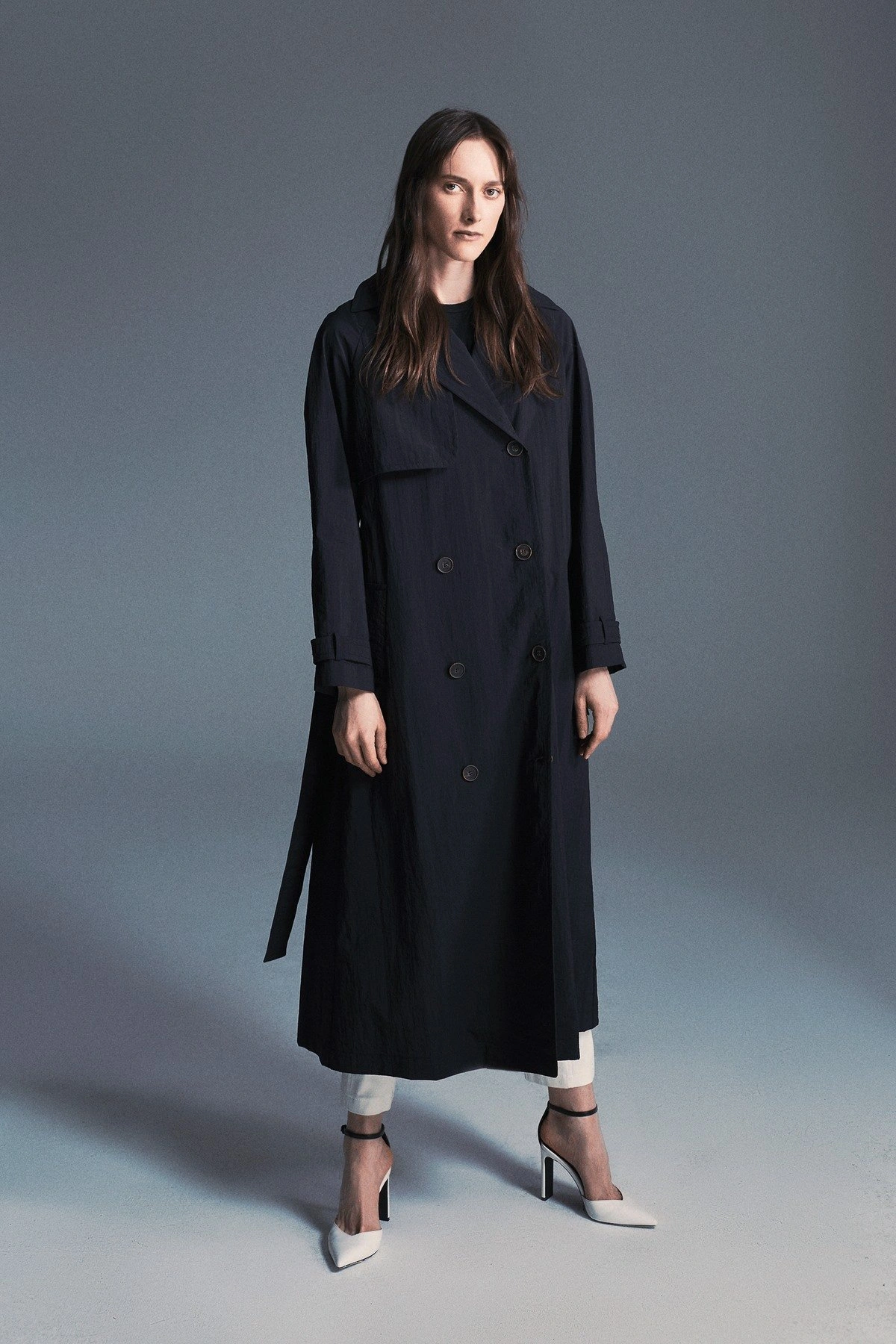 Brandon Kruvaze Kapamalı Trençkot Siyah