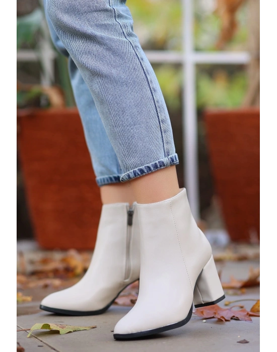 Biya Bej Cilt Topuklu Bot