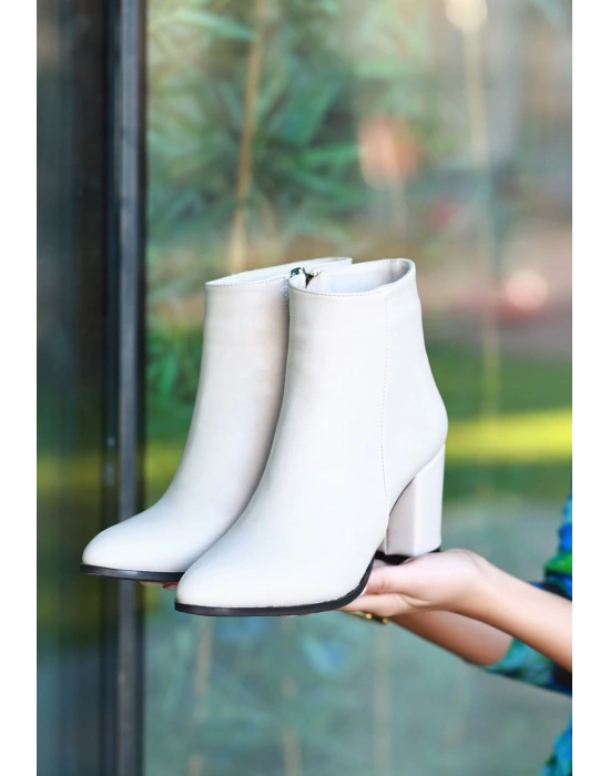 Biya Bej Cilt Topuklu Bot