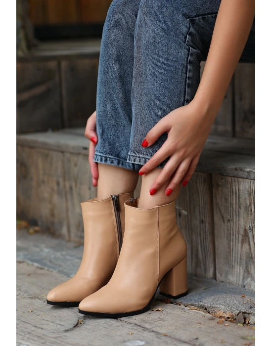 Biya Krem Cilt Topuklu Bot