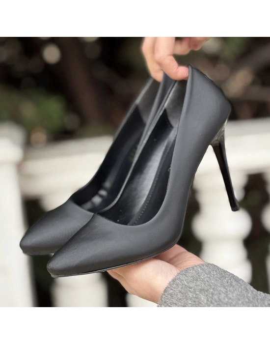 Hillar Siyah Saten Stiletto Ayakkabı