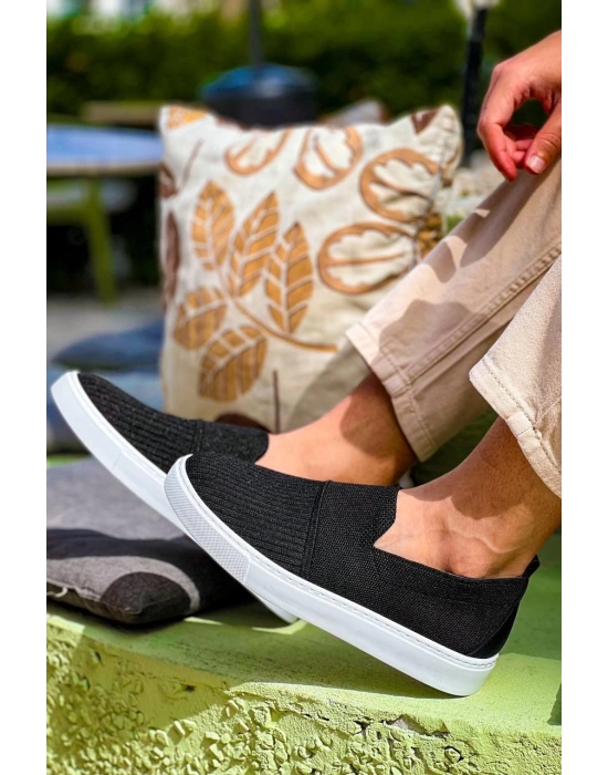 KB-114  Kuback Siyah Triko Yüksek Taban Bağcıksız Günlük Erkek Ayakkabı