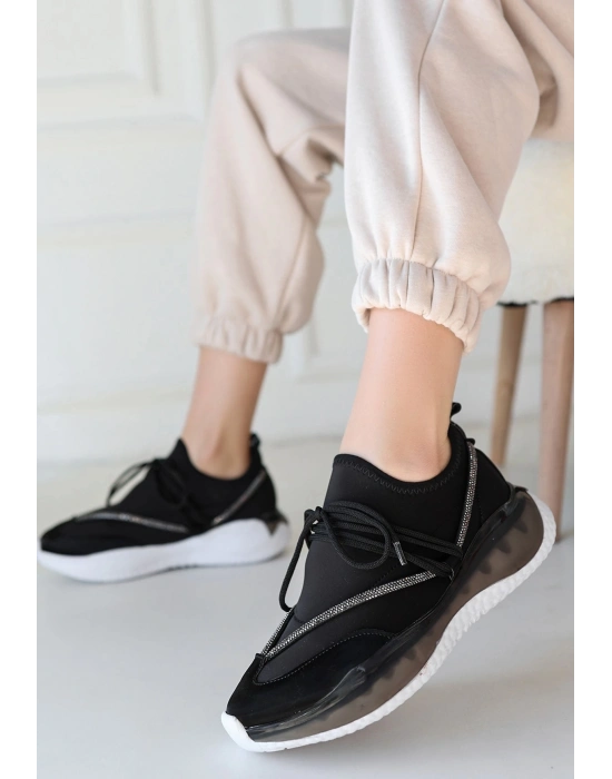 Liney Siyah Rugan Bağcıklı Spor Ayakkabı