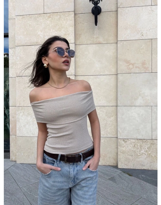 Madonna yaka sıfır kol bluz