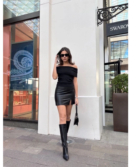 Madonna yaka sıfır kol bluz