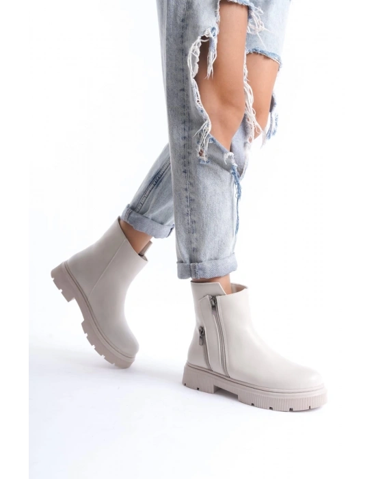 Menta Bej Cilt Fermuar Aksesuarlı Bot