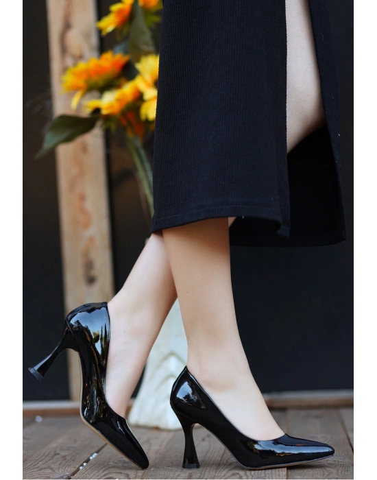 Ulba Siyah Rugan Stiletto Ayakkabı