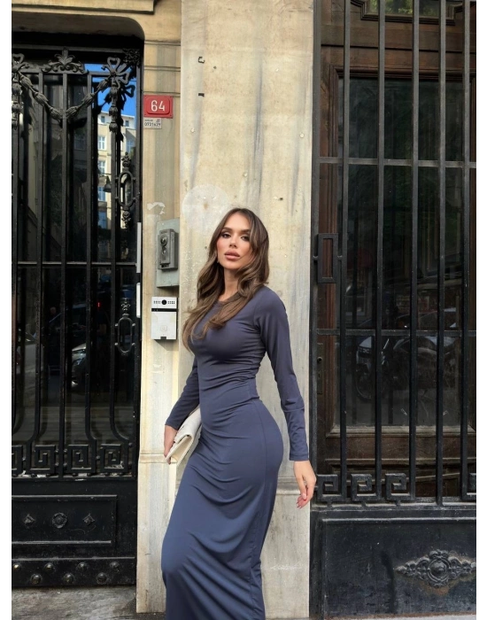 Uzun kollu uzun elbise