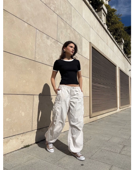 Yaka kol garnili ön parçalı bluz