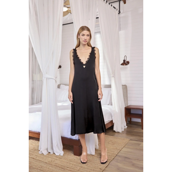 Arias Closet Göğüs ve Sırt Dekolteli Dantelli Saten Gecelik