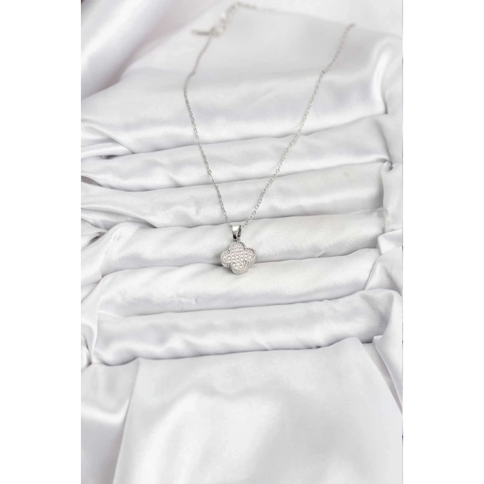 CEYLAN ADAM 316L Çelik Zincir Gümüş Renk Zirkon Taşlı Yonca Model Kadın Kolye