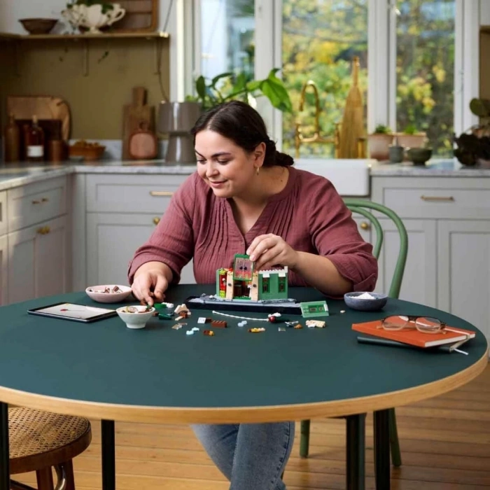 CEYLAN ADAM Fransız Kafe 10362