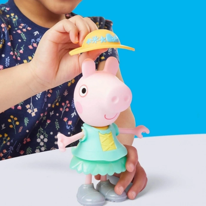 CEYLAN ADAM Peppa Pig Figür ve Kıyafet Dolabı