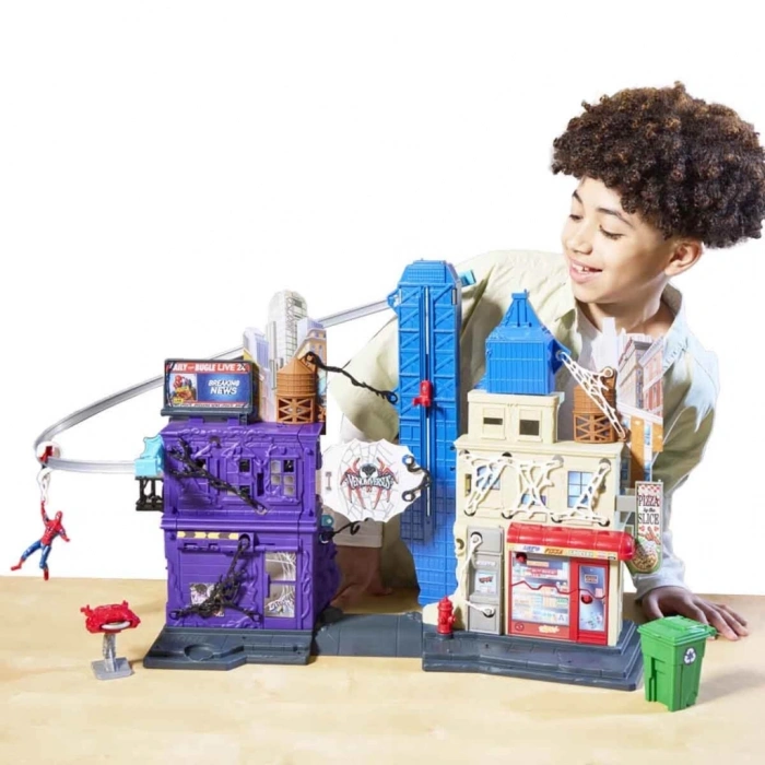 CEYLAN ADAM Spider-Man Venom Versus Web Slinging City Oyun Seti