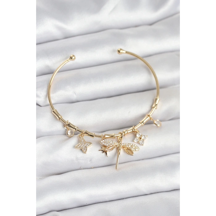 CEYLAN ADAM Yusufçuk Charmlı Gold Renk Pirinç Kadın Bileklik