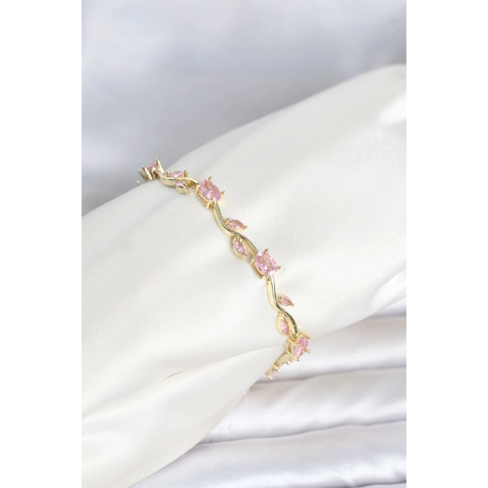 Mey İthalat® Pirinç Gold Renk Pembe Zirkon Taşlı Çiçek Model Kadın Bileklik