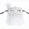 Mey İthalat® Beyaz Dantel Tüllü Peçeli Parti Maskesi – Tüylü İnci Detaylı