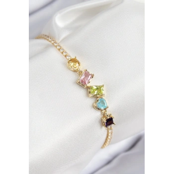 CEYLAN ADAM Pirinç Renkli Zirkon Taşlı Geometrik Model Gold Renk Kadın Bileklik