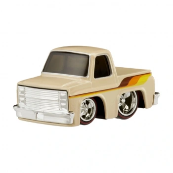 CEYLAN ADAM S3 1987 Chevy C10 - Krem Rengi Custom Araba
