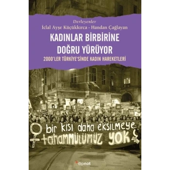Kadınlar Birbirlerine Doğru Yürüyor