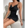 Arias Closet Gögüs Degajeli Sırt Zincir Detaylı Büzgülü Siyah Mini Club Elbisesi