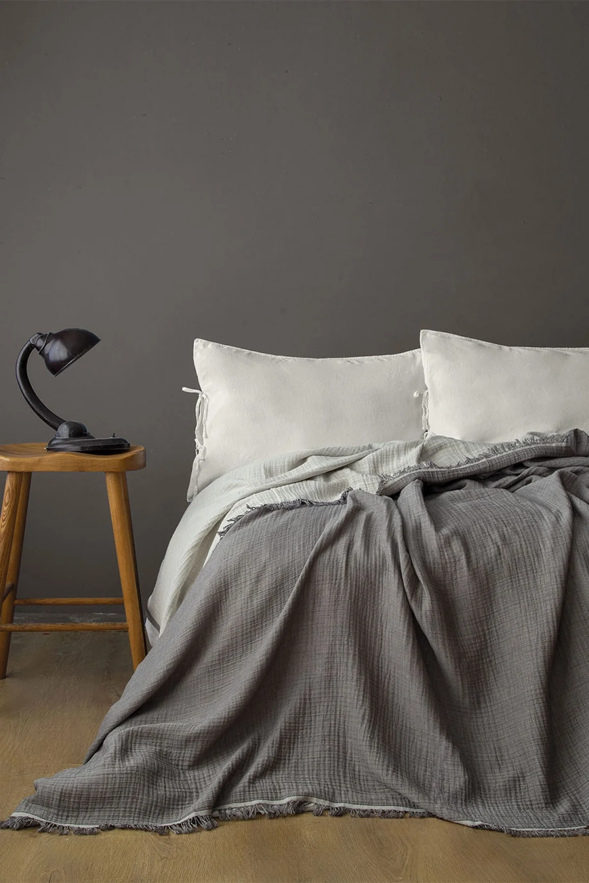 Lotus Anthracite Müslin Çift Kişilik Yatak Örtüsü (230*250 cm)