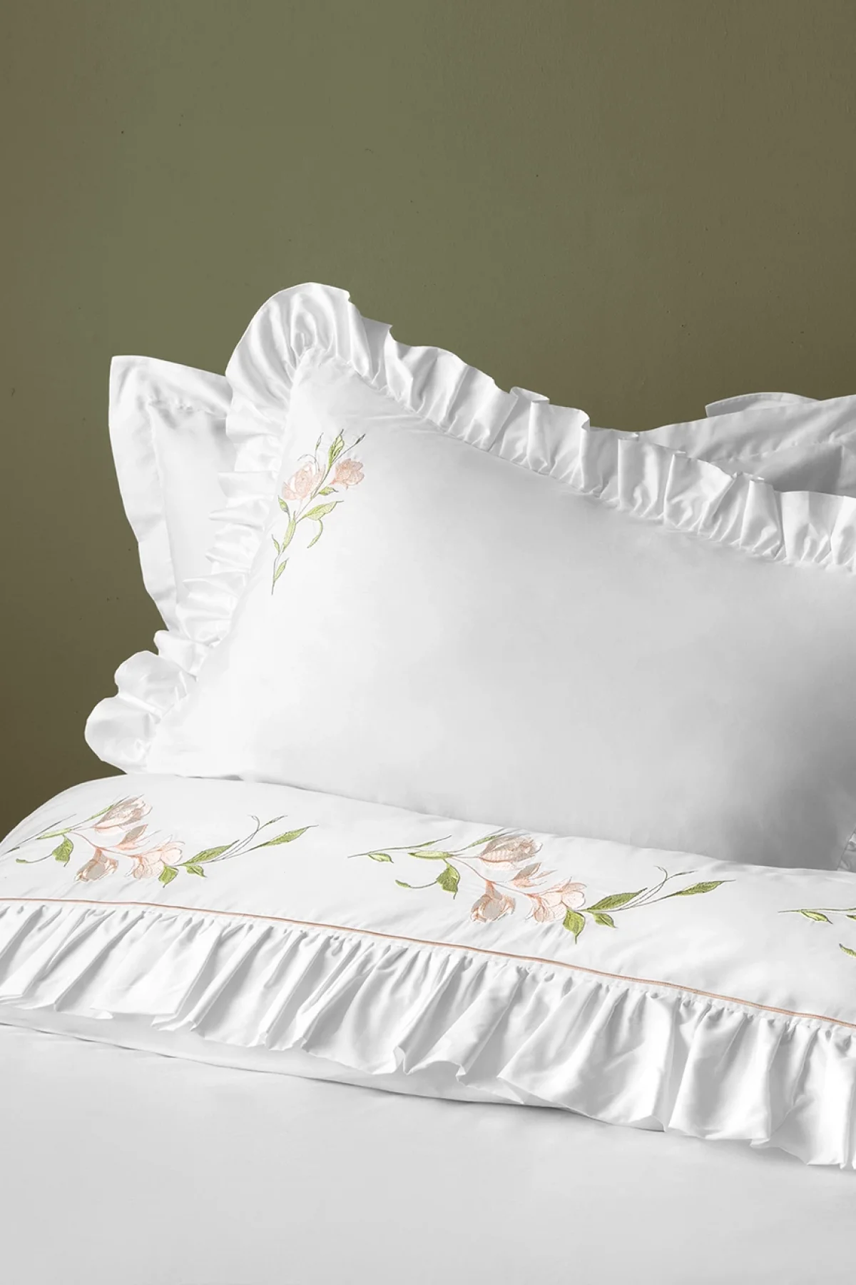 Bovary Nakışlı 300 TC (120 Tel) Pamuk Saten Nevresim Takımı Çift Kişilik