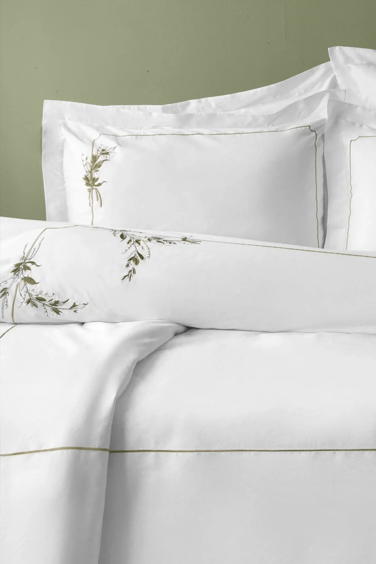 Buisson Nakışlı 300 TC (120 Tel) Pamuk Saten Nevresim Takımı King Size